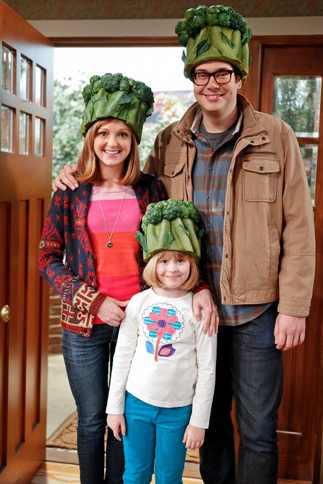 Jayma Mays, Nelson Franklin - The Millers - You Betcha - Photos