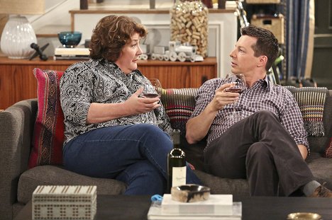 Margo Martindale, Sean Hayes - The Millers - Movin' Out (Carol's Song) - De la película