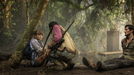 Ophelia Lovibond, Michael Landes - Hooten & the Lady - The Amazon - Film