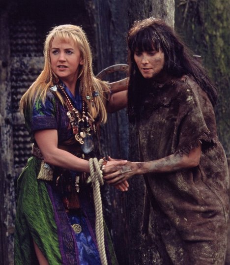 Renée O'Connor, Lucy Lawless - Xena: Warrior Princess - Locked Up and Tied Down - Kuvat elokuvasta