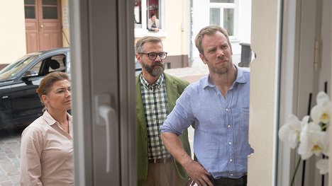 Claudia Schmutzler, Raphael Schneider, Dominic Boeer - SOKO Wismar - Die kleine Elster - Filmfotók