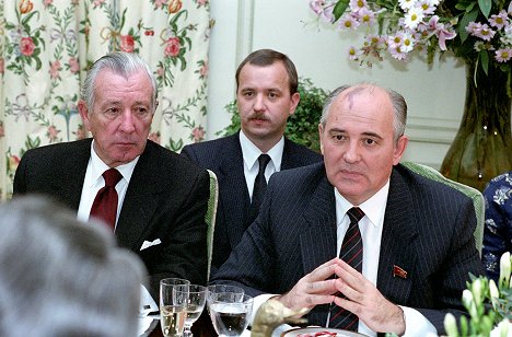 Michail Sergejevič Gorbačov - Německo a studená válka - Z filmu