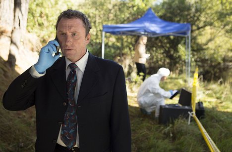 Timothy Balme - The Brokenwood Mysteries - Blood and Water - Z filmu