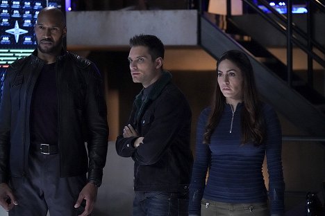 Henry Simmons, Jeff Ward, Natalia Cordova-Buckley - Marvel's Agentes de S.H.I.E.L.D. - Toldja - De la película