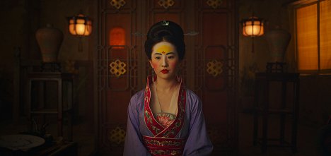 Crystal Liu - Mulan - Photos