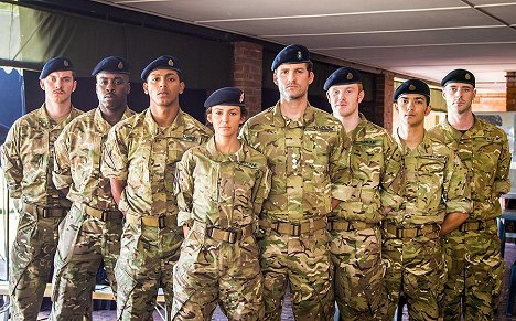 Simon Lennon, Rolan Bell, Sean Sagar, Michelle Keegan, Ben Aldridge, Nick Preston, Lawrence Walker, Seán Ward - Our Girl - Season 2 - Promoción