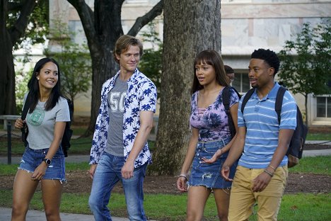 Tristin Mays, Lucas Till, Reign Edwards, Justin Hires - MacGyver - Bozer + Booze + Back to School - Filmfotók