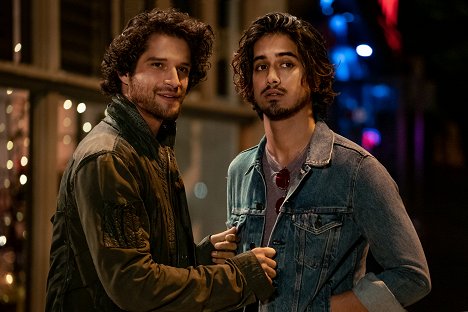 Tyler Posey, Avan Jogia - Now Apocalypse - This is the Beginning of the End - Z filmu