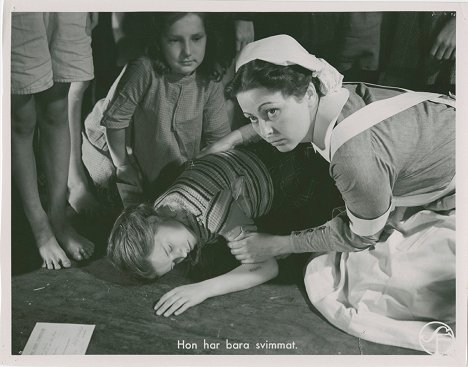 Ilselil Larsen - Victory of Love - Lobby Cards