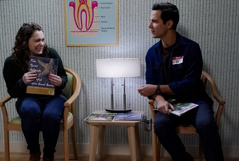 Rachel Bloom, Santino Fontana - Crazy Ex-Girlfriend - I'm Not the Person I Used to Be - Photos