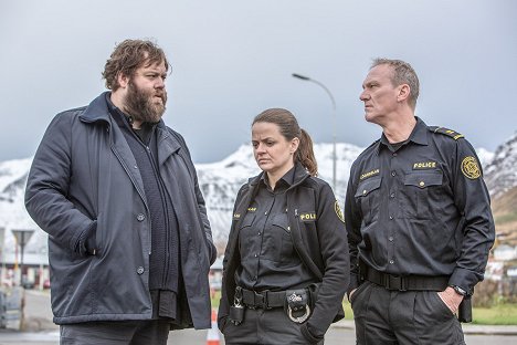 Ólafur Darri Ólafsson, Ilmur Kristjansdottir, Ingvar Sigurðsson - Trapped - Season 2 - Photos