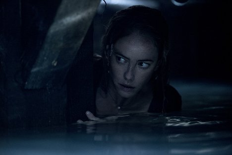 Kaya Scodelario - Infierno bajo el agua - De la película