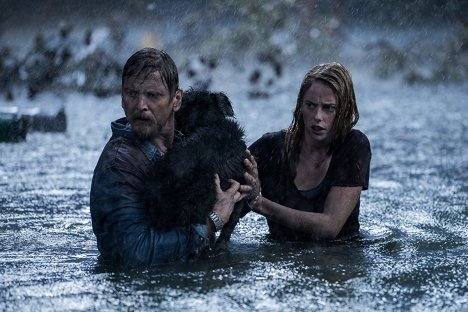 Barry Pepper, Kaya Scodelario - Pełzająca śmierć - Z filmu