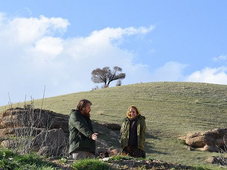 Alireza Motamedi, Setareh Pesyani - Reza - Van film