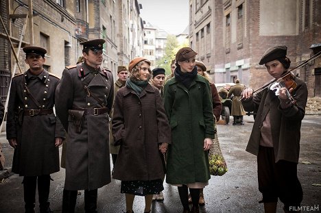 Lesław Żurek, Eva-Maria Prosek, Franciska Törőcsik - Aurora Borealis - Nordlicht - Filmfotos