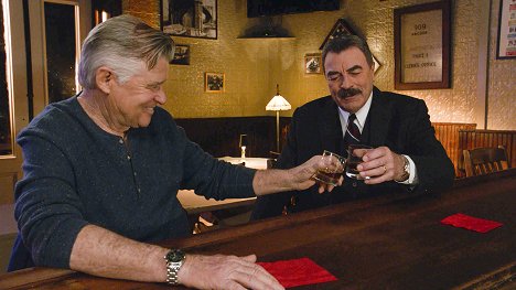 Treat Williams, Tom Selleck - Blue Bloods - Two-Faced - Van film