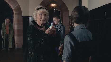 Wendy Craig - The Worst Witch - Ethel Hallow Saves the Day - Part 1 - Photos