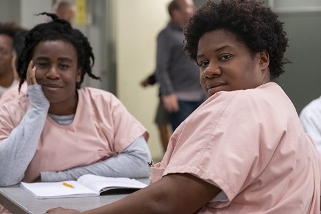 Uzo Aduba, Adrienne C. Moore - Orange Is the New Black - Az élet iskolája - Forgatási fotók