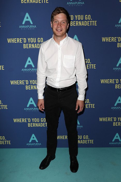 World Premiere of "Where'd You Go, Bernadette" on August 8, 2018 in New York - Josh Caras - Kam si zmizla, Bernadette - Z akcií