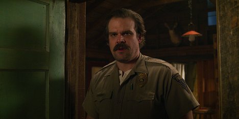 David Harbour - Stranger Things - Chapter One: Suzie, Do You Copy? - Photos