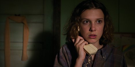 Millie Bobby Brown - Stranger Things - Chapter Two: The Mall Rats - Photos