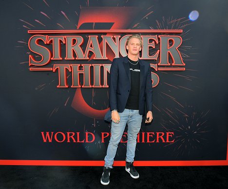 Season 3 World Premiere - Cody Simpson - Stranger Things - Season 3 - Z imprez
