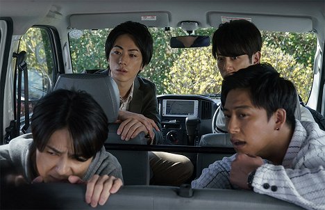 Tomoki Hirose, Junpei Mizobata, Gaku Sano, Ryo Kimura - Kamen dósókai - Episode 1 - Filmfotos