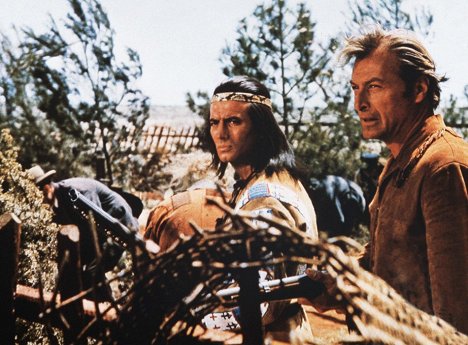 Pierre Brice, Lex Barker - Winnetou und das Halbblut Apanatschi - Filmfotos