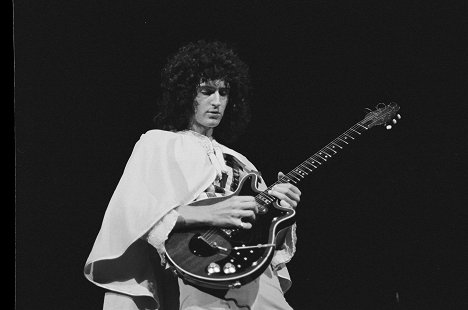 Brian May - Queen: The Legendary 1975 Concert - Z filmu
