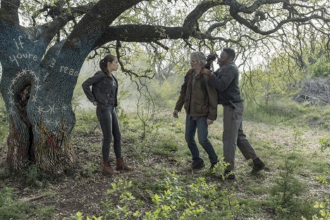 Alycia Debnam-Carey, Colman Domingo - Fear the Walking Dead - Channel 4 - Van film