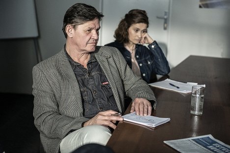 Martin Havelka, Lucie Štěpánková - Sever - Střet zájmů - Kuvat elokuvasta