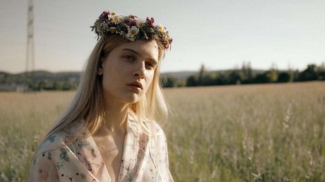Bianka Berényi - Virágvölgy - Film