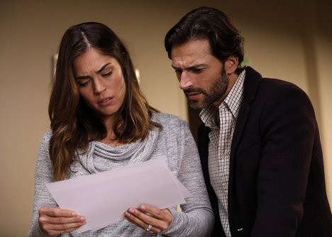 Kelly Thiebaud, Brian Ames - The Surrogate - Photos