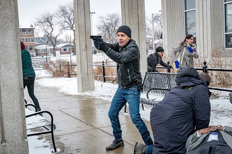 Jon Seda - Chicago P.D. - Pain Killer - Do filme