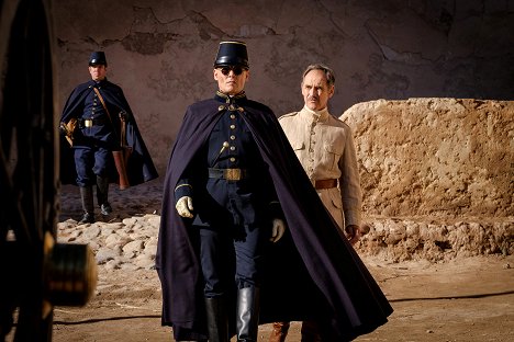 Johnny Depp, Mark Rylance - Waiting for the Barbarians - Filmfotos