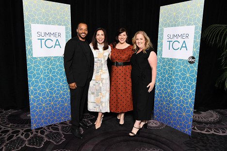 The cast and producers of ABC’s “Emergence” address the press at the ABC Summer TCA 2019, at The Beverly Hilton in Beverly Hills, California - Donald Faison, Michele Fazekas, Tara Butters, Allison Tolman - Emergence - De eventos