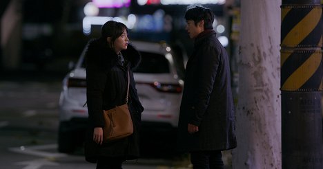 Hye-seong Jeong, Hee-seop Shim - Meiteu - Van film