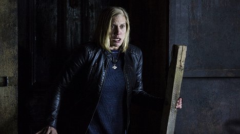 Katee Sackhoff - Baba Jaga - Z filmu