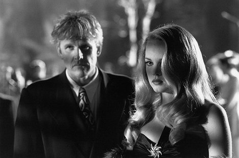 Gary Busey, Aimee Graham - Fallen Angels - Filmfotók