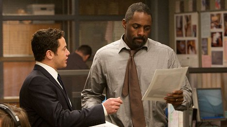 Warren Brown, Idris Elba - Luther - Episode 5 - Filmfotos
