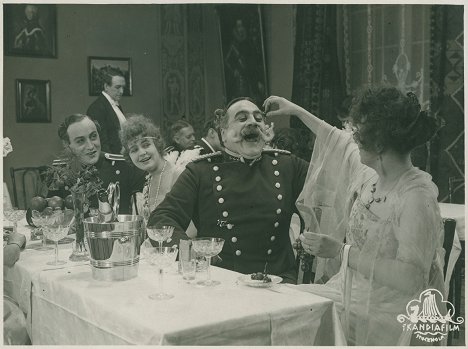 Gösta Ekman, Violet Molitor, Emile Stiebel - Gyurkovicsarna - De la película