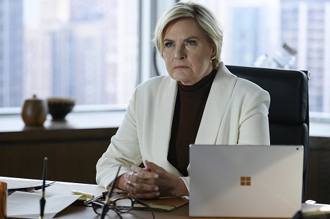 Denise Crosby - Suits - Kairo - Filmfotos