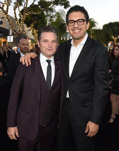 Premiere of Amazon Studios' 'Homecoming' at Regency Bruin Theatre on October 24, 2018 in Los Angeles, California - Shea Whigham, Sam Esmail - Homecoming - Série 1 - Z akcí