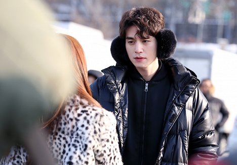 Lee Dong-wook - Sseulsseulhago charanhasindoggaebi - Dreharbeiten