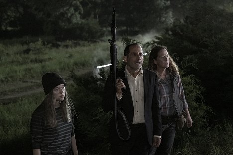 Bailey Gavulic, Peter Jacobson, Peggy Schott - Fear the Walking Dead - Laissez le reste - Film