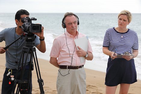 Ron Cook, Olivia Poulet - Death in Paradise - Wish You Weren't Here - Van film