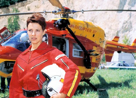 Sabine Petzl - Medicopter 117 - Jedes Leben zählt - Flug in die Hölle - Z filmu