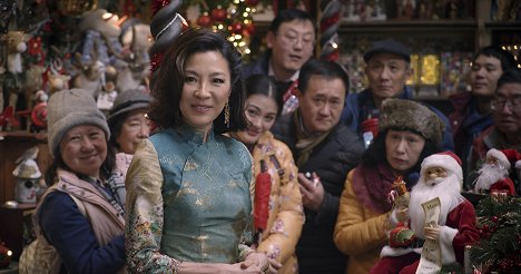 Michelle Yeoh - Last Christmas - Kuvat elokuvasta