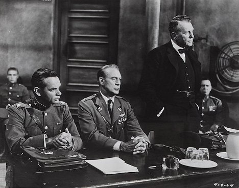 James Daly, Gary Cooper, Ralph Bellamy - The Court-Martial of Billy Mitchell - Z filmu