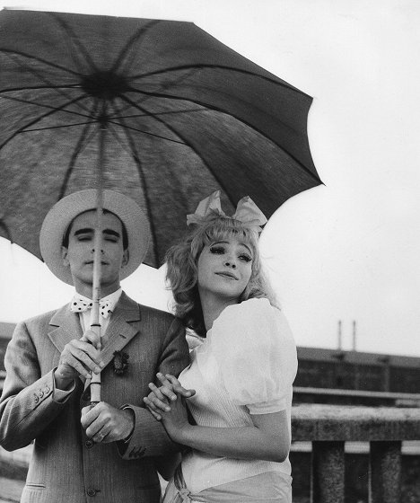 Jean-Luc Godard, Anna Karina - Les Fiancés du Pont Mac Donald - Photos
